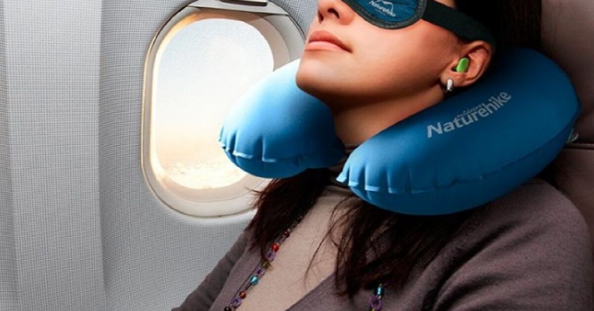 4 lý do bạn nên mua ngay gối đeo cổ