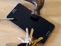 4 thói quen xấu khiến điện thoại của bạn nhanh xuống cấp nhanh chóng