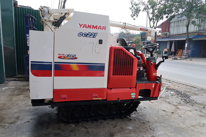 máy cắt lúa mini Yanmar