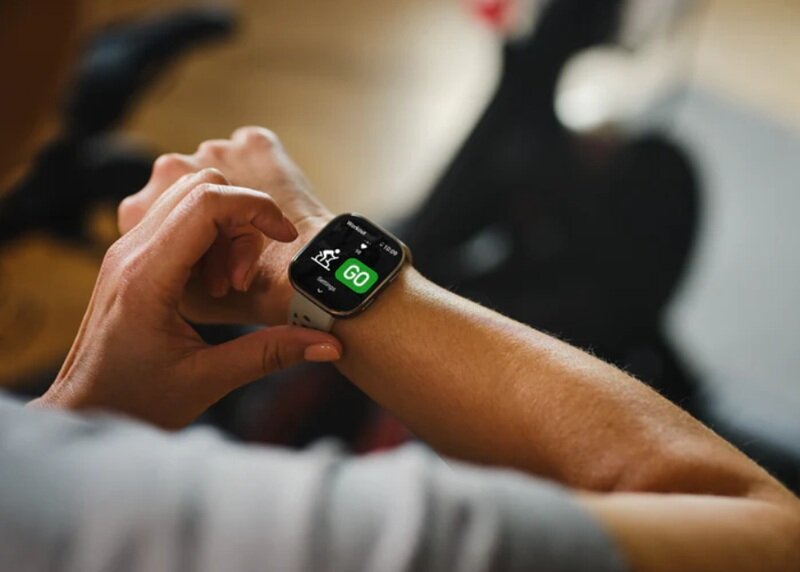Đồng hồ thông minh Amazfit Bip 6 đẹp như Apple Watch, pin trâu, giá chỉ 2 triệu đồng!