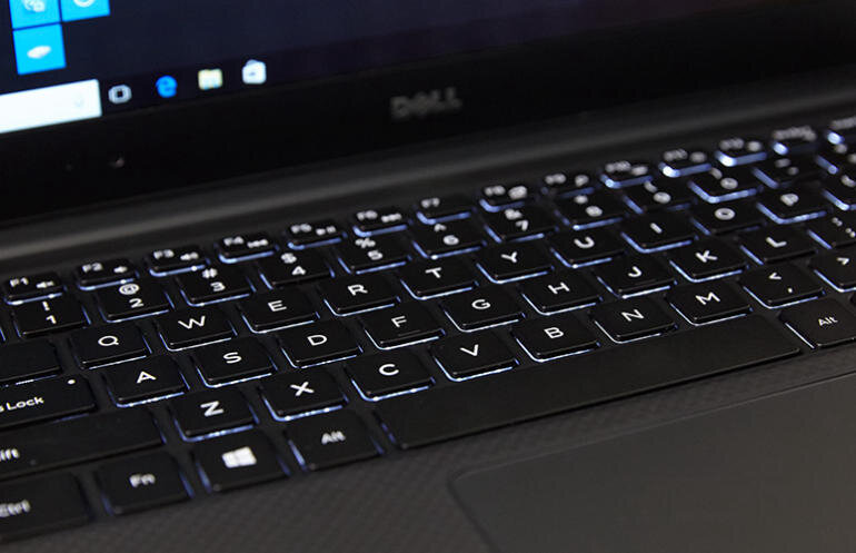 Đánh giá chi tiết về chiếc laptop Dell Precision 5530 i7-8850H |  