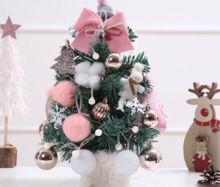 Cây thông Noel để bàn đẹp