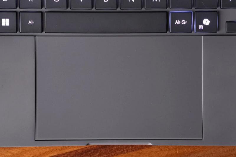 Asus Zenbook A14 (UX3407) - Màn hình và pin quá ngon, nhưng hiệu suất chưa 'đỉnh nóc, kịch trần' cho lắm