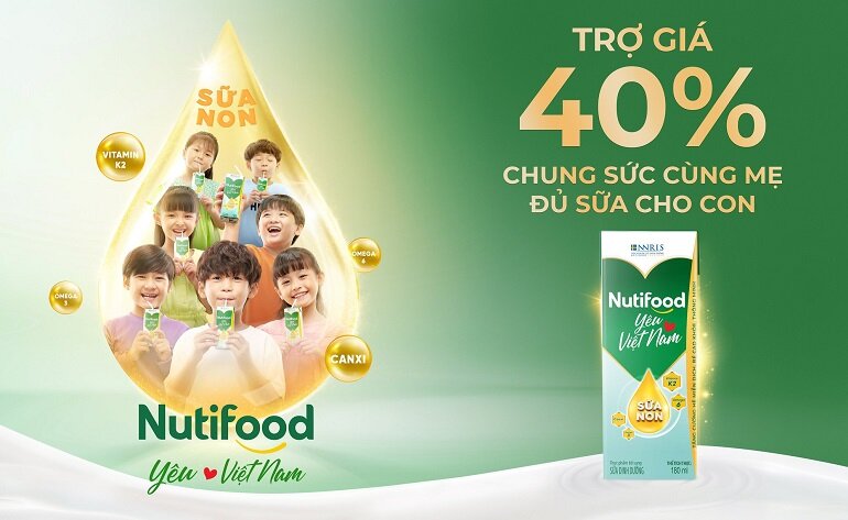 Sữa non Nutifood yêu Việt Nam - Giá tham khảo: 8.000 vnd/hộp 180ml