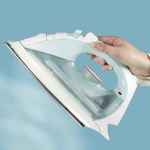 5 yếu tố bạn cần cân nhắc trước khi mua bàn là