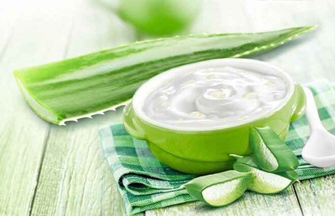 How to make aloe vera gel sleeping mask at home is very simple