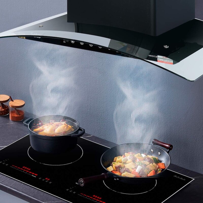 Máy hút mùi Sato HM017.B vẻ đẹp kính cong kết hợp hiệu suất hút mùi ấn tượng