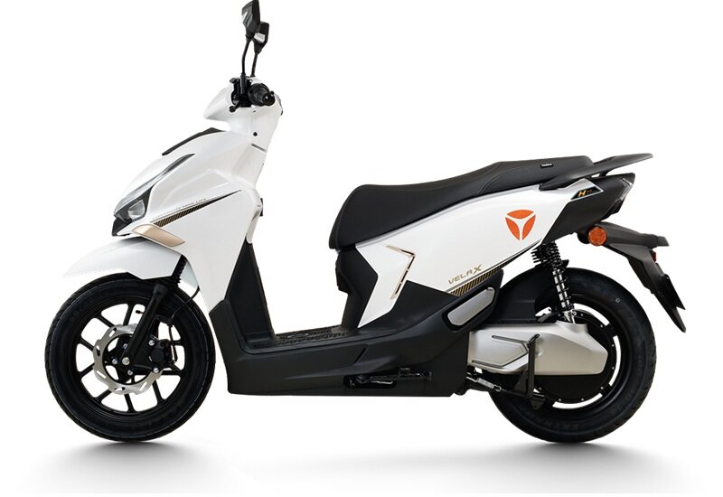 Xe máy điện Yadea đi gần 200 km/lần sạc, thiết kế 