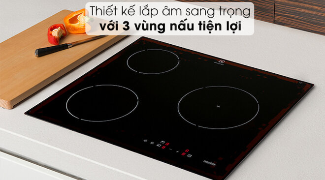 Bếp âm Electrolux E6203IOK được thiết kế lắp âm sang trọng với 3 vùng nấu tiện lợi.