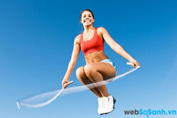 6 bài tập đơn giản giúp bạn có một vòng hai săn chắc và eo thon sau Tết