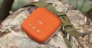 6 loa bluetooth âm thanh hay để nghe nhạc Tết 2022