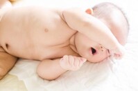 6 triệu chứng tuy bất thường nhưng không đáng lo ngại ở trẻ sơ sinh