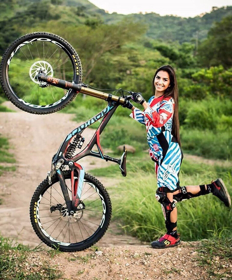 xe đạp thể thao cho nữ