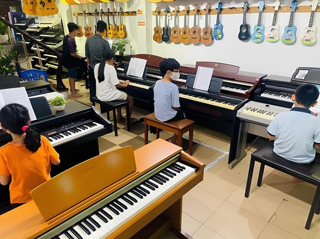 cell piano mua đàn piano ở hà nội