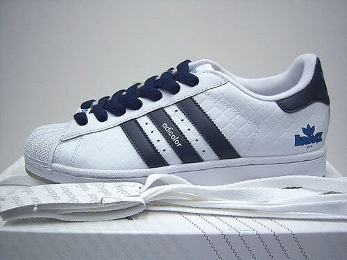 7 cách giúp bạn phân biệt giày Adidas chính hãng và fake dễ dàng
