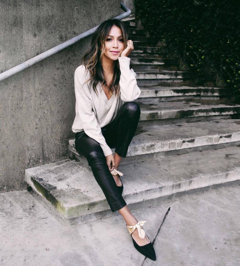 7 cách phối đồ với giày bệt hở gót nữ Geox D Marlyna E nổi bật