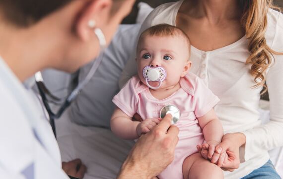 7 loại sữa dành cho bé bị dị ứng đạm sữa bò an toàn tốt nhất hiện nay