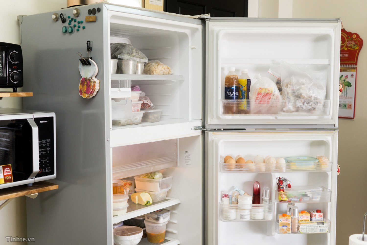 Quên đóng cửa không chỉ làm giảm tuổi thọ máy lạnh mà còn khiến thực phẩm bên trong bị hư