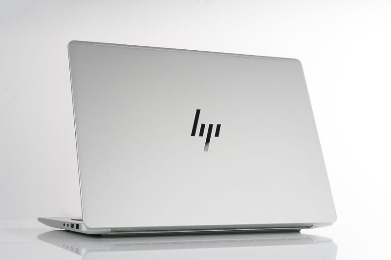 Đánh giá laptop HP OmniBook 7 AI 14: Di động và chuyên nghệp