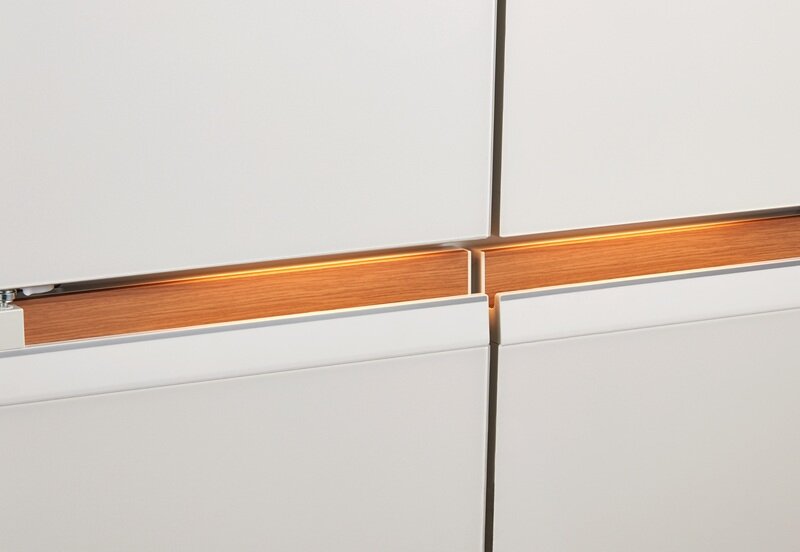 Toshiba GR-RF681WI-PGV(D4) giảm tới 8 triệu đồng, tủ lạnh 4 cánh âm tường cho gia đình