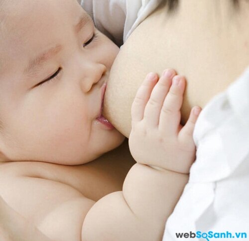 8 lý do chứng minh việc cho trẻ bú mẹ ban đêm là rất quan trọng | websosanh.vn