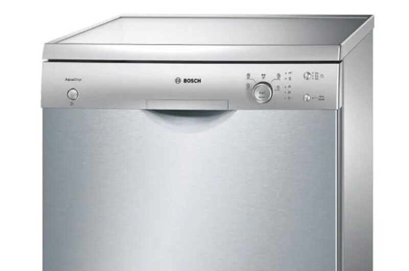 Máy rửa bát Bosch SMS50D48EU Serie 2 bí quyết biến bát đĩa sạch tinh tươm