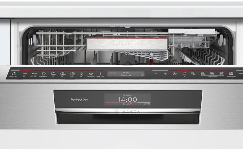 Máy rửa bát Bosch Serie 8 SMI8ZDS81T “đắt xắt ra miếng”, rửa sạch vượt trội, tiết kiệm điện nước