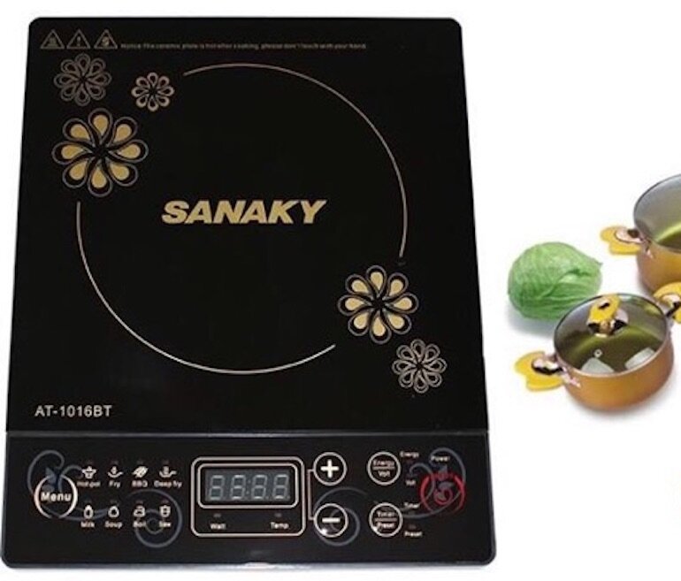 Bếp từ Sanaky sở hữu nhiều tính năng nấu nướng.