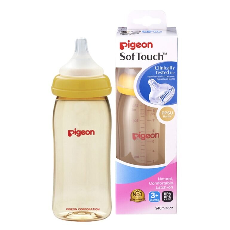 Khi chọn mua bình sữa Pigeon nội địa Nhật cổ rộng 240ml thì núm ty đi kèm thường sẽ là size M