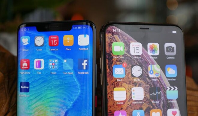 Cận cảnh Mate 20 Pro khi đặt gần iPhone XS Max