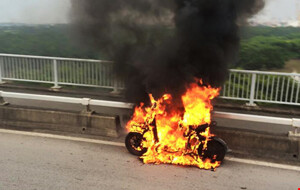 Ắc quy xe đạp điện bị cháy nổ - nguyên nhân và biện pháp phòng tránh