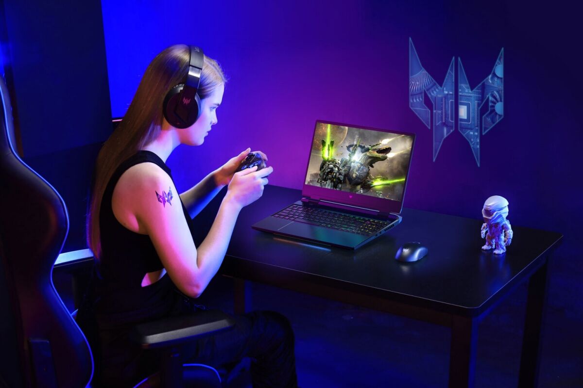 Acer Predator Helios 300 PH315-55-751D: 'Chiến thần' trên mọi đấu trường ảo!