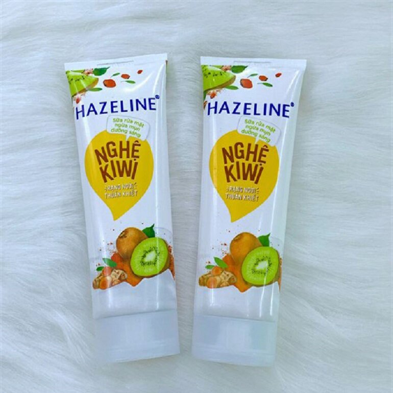 sữa rửa mặt Hazeline nghệ kiwi đình đám