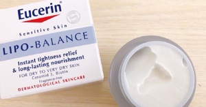 Ai hỏi kem dưỡng ẩm Eucerin, có review chân thực liền đây