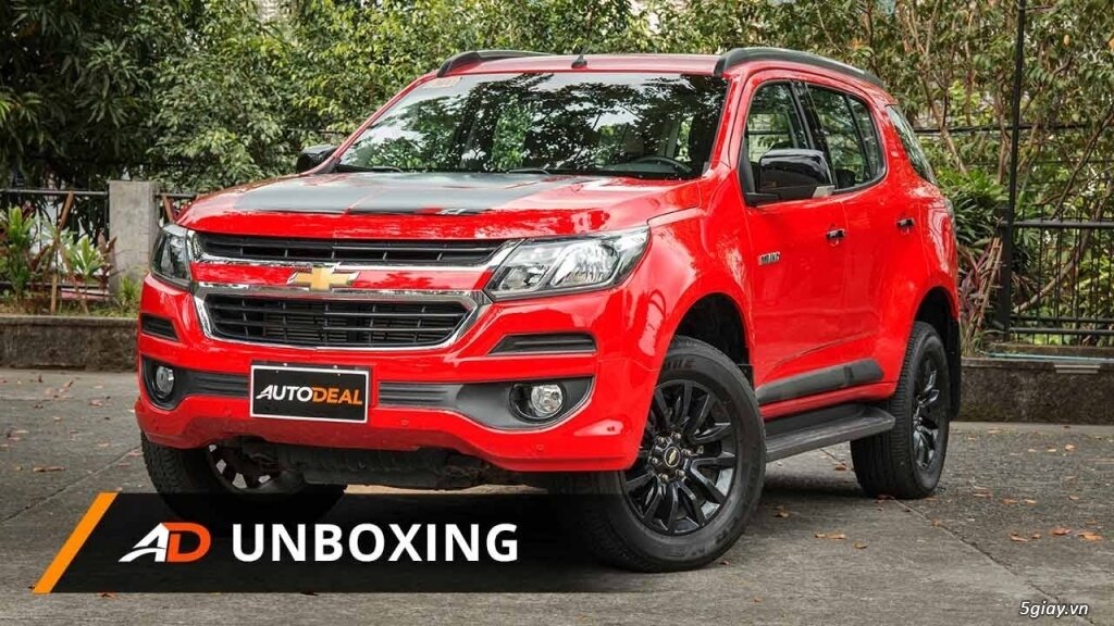 Chevrolet Trailblazer màu đỏ nổi bật, bắt mắt 