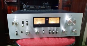 Amply Pioneer 7800II: Thiết kế đơn giản sang trọng