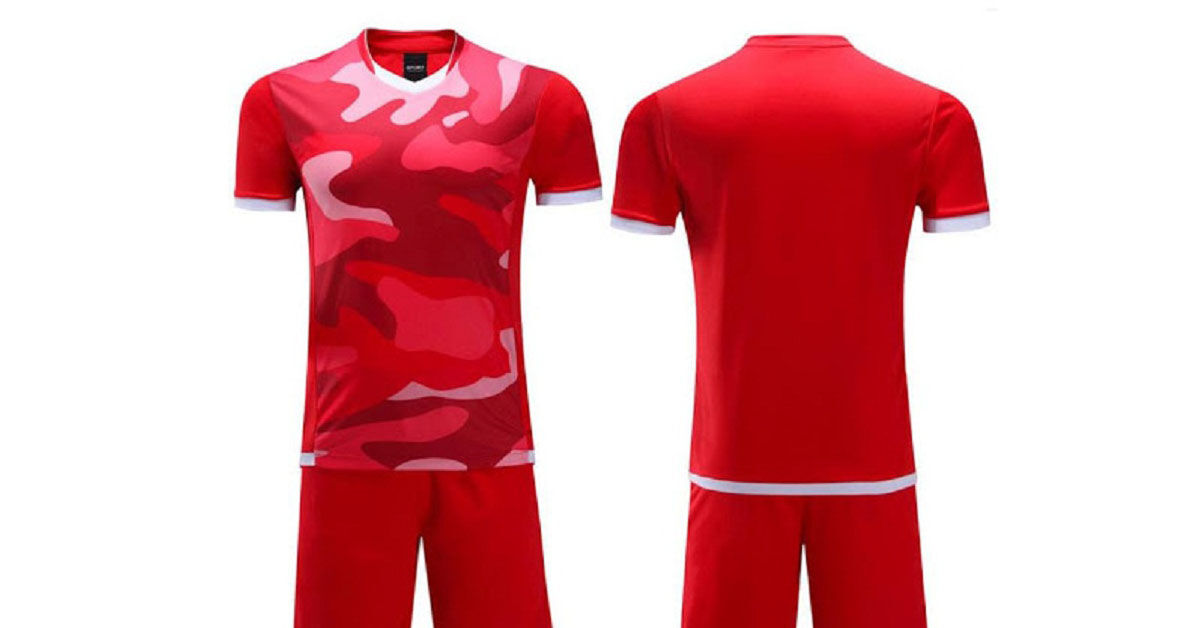 Áo bóng đá không logo là gì? Nên mua của thương hiệu nào?