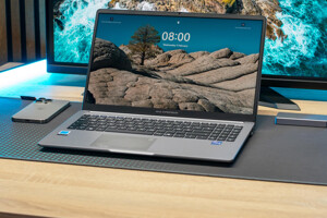 Asus ExpertBook P1 (2025): Máy tính xách tay doanh nhân đáng cân nhắc hay lựa chọn hụt hơi?