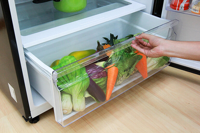 Tủ lạnh Samsung Inverter có ngăn kéo lấy thực phẩm dễ dàng