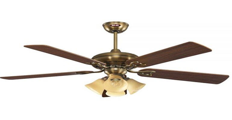 Quạt trần Classic Gold 4L sở hữu đường nét tinh tế, đẹp mắt quạt trần cánh gỗ Mr.Vũ