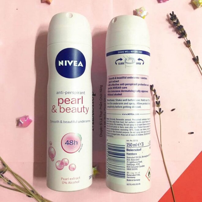 Xịt khử mùi nữ Nivea Pearl & Beauty