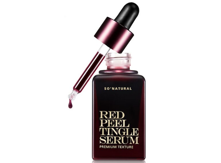 Serum Red Peel Tingle giúp làm mờ các vết thâm mụn và sẹo.