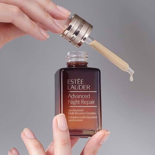 Estee Lauder Advanced Night Repair chống lão hóa da hiệu quả.