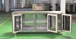 Bàn đông inox công nghiệp là gì? Có bao nhiêu loại?