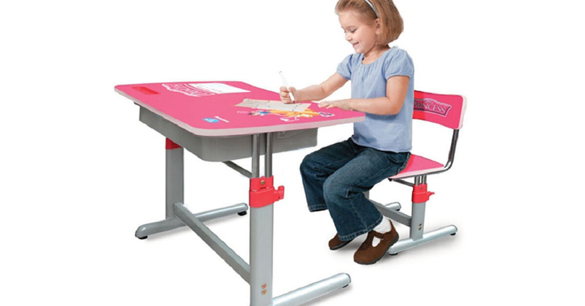 Bàn học trẻ em Hòa Phát có tốt không? Có an toàn không?
