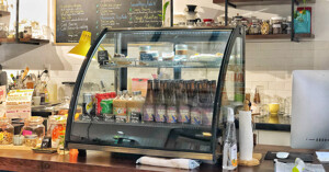 Báo giá tủ mát bánh kem mini các loại phù hợp cho quán cafe