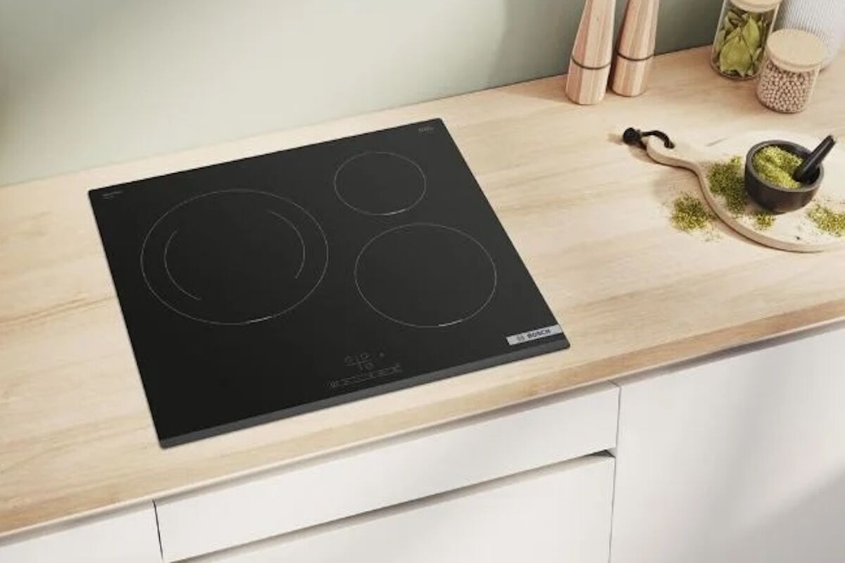 Bếp từ ba Bosch PIJ631BB5E tính năng hiện đại hỗ trợ nấu ăn tiện lợi
