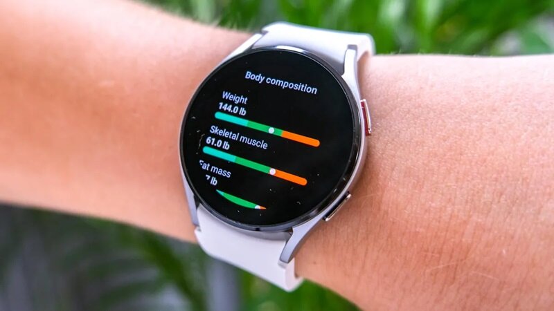 Samsung Galaxy Watch4 40mm giảm giá còn 2 triệu đồng, không mua hơi phí!