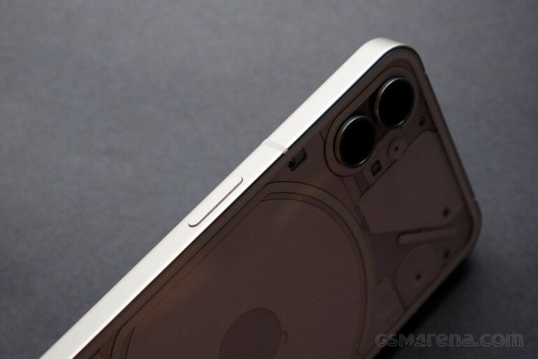 trên tay nothing phone 1