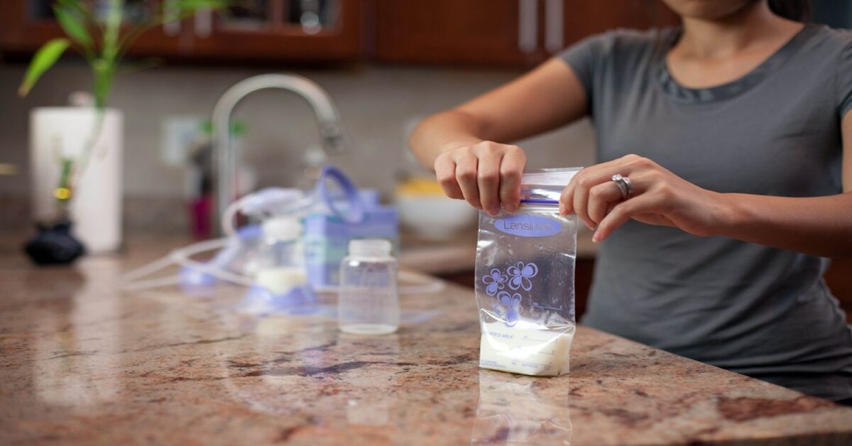 Các bước giã đông sữa mẹ đúng cách